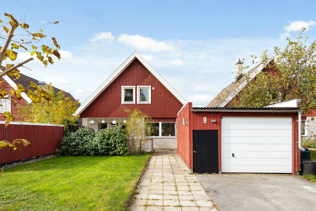 Omläggning papptak kedjehus. Täby Kyrkby Stockholm